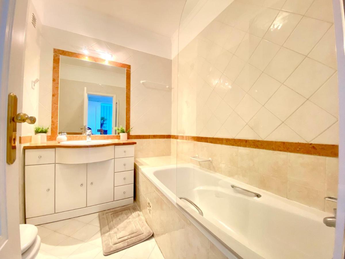 Vilamoura Central 2 Bedroom Flat エクステリア 写真